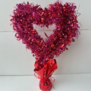 Valentine’s Day Heart Tinsel Centerpiece Pink Red Metallic Table Top Decor New